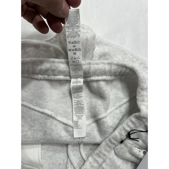 ALO Yoga Polar Fleece Retreat Short Style W6553R in White Heather Grey - Picture 7 of 7